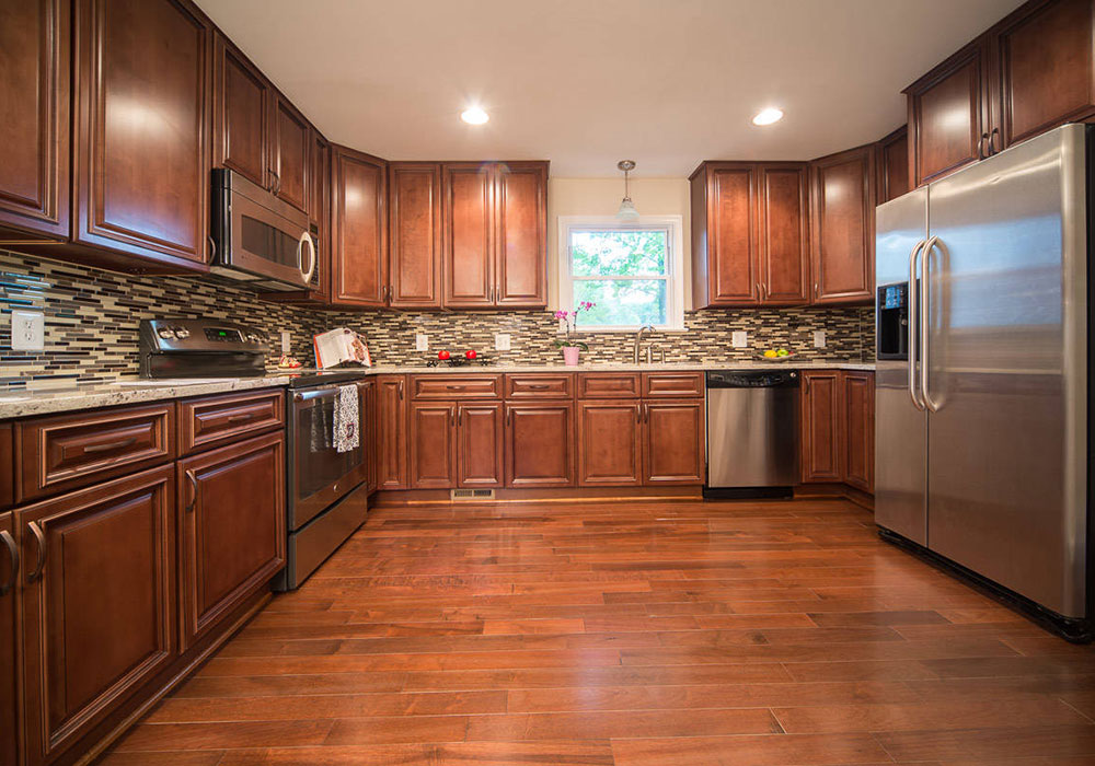 Classical Traditional Kitchen Cabinet With Sink And Countertop