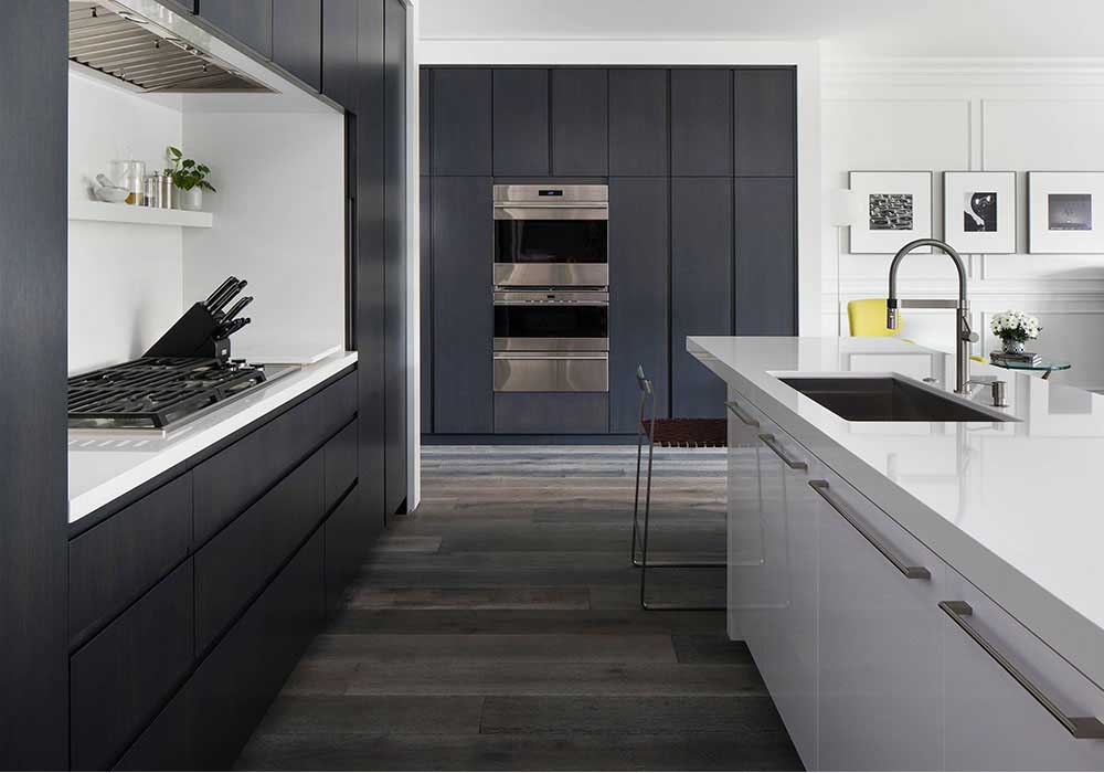 Dark Black Wood Laminate Modern Kitchen Cabinet